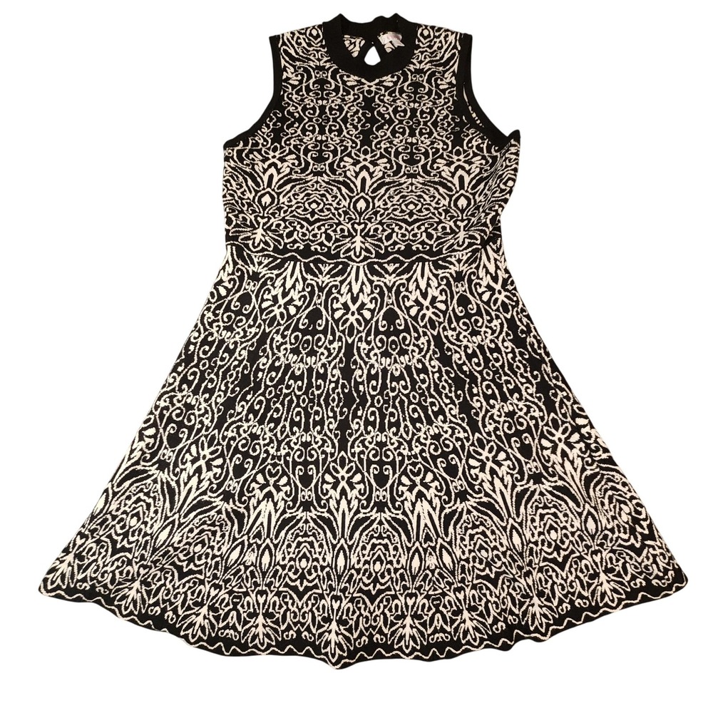 Xhilaration Dress Womens Large Black White Sleeveless Fit Flare Knit Jacquard
